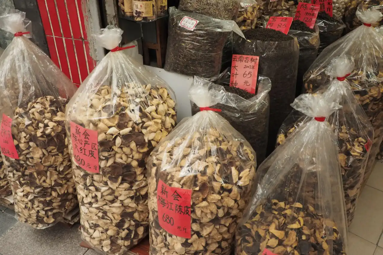 工业脚轮选型指南：从承载重量到安装方式的关键参数解析