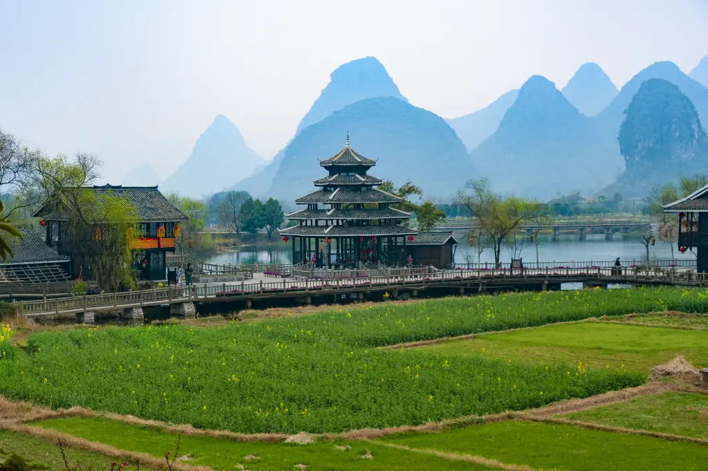 山东工业脚轮选型指南：辰龙脚轮不同型号应用场景对比