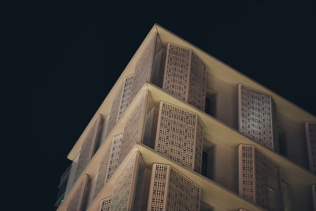 聊城辰龙工业脚轮在自动化仓储设备中的选型与应用