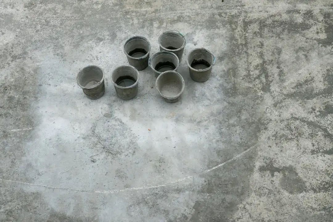工业脚轮选型指南：从承载重量到安装方式的关键参数解析